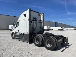 2022 FREIGHTLINER CASCADIA 126