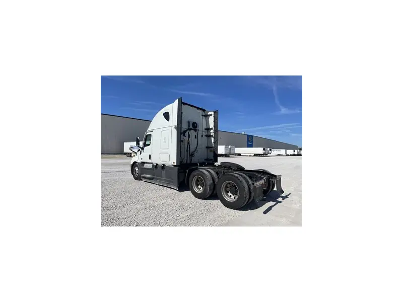 2022 FREIGHTLINER CASCADIA 126