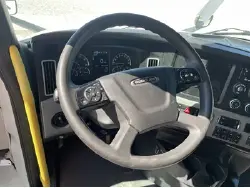 2022 FREIGHTLINER CASCADIA 126
