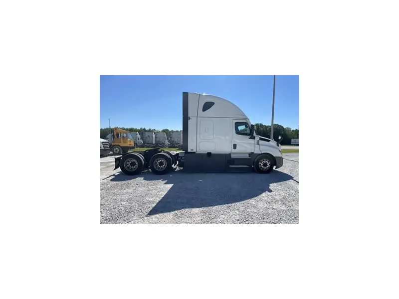2022 FREIGHTLINER CASCADIA 126