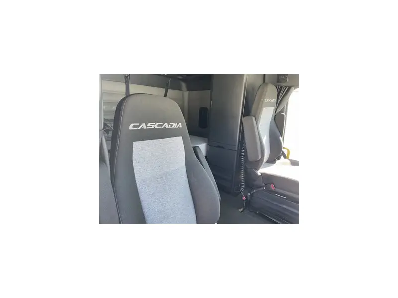 2022 FREIGHTLINER CASCADIA 126