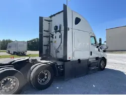 2022 FREIGHTLINER CASCADIA 126