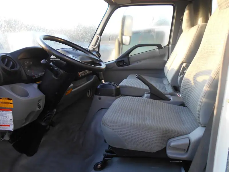 2018 HINO 195