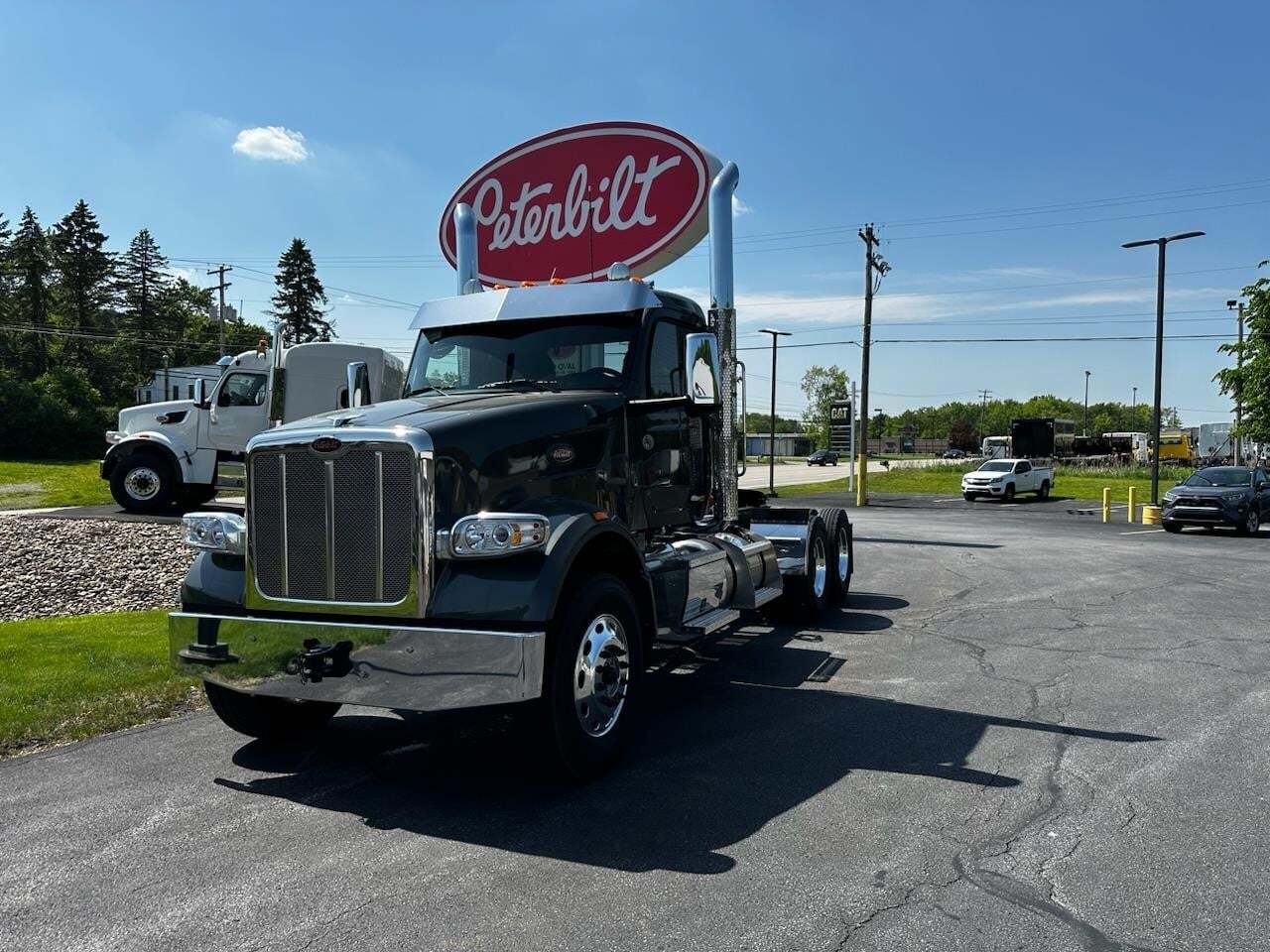 2025 PETERBILT 567 in Clarksburg, NJ