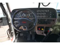 2020 PETERBILT 389