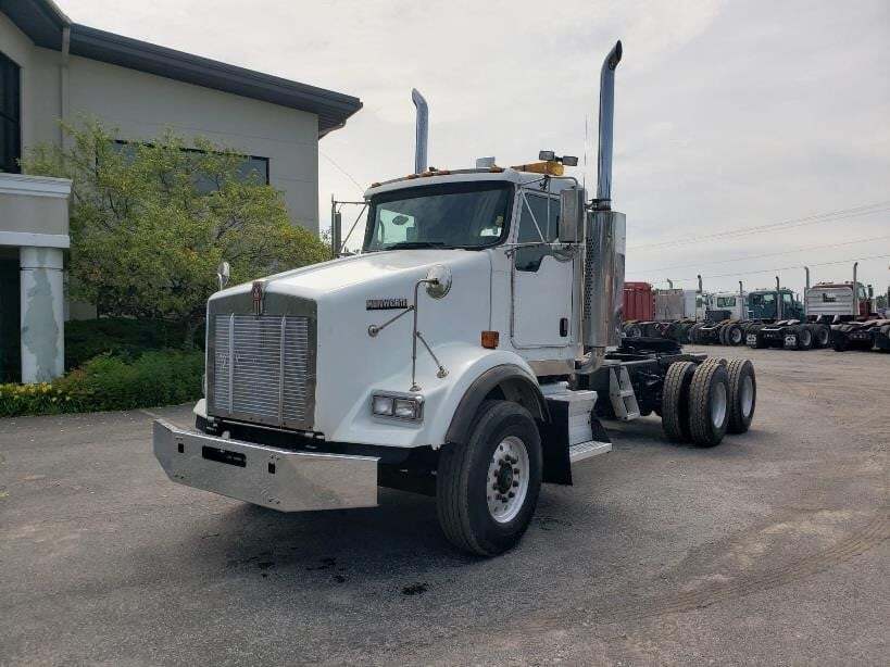 2007 KENWORTH T800 in Caledonia, NY