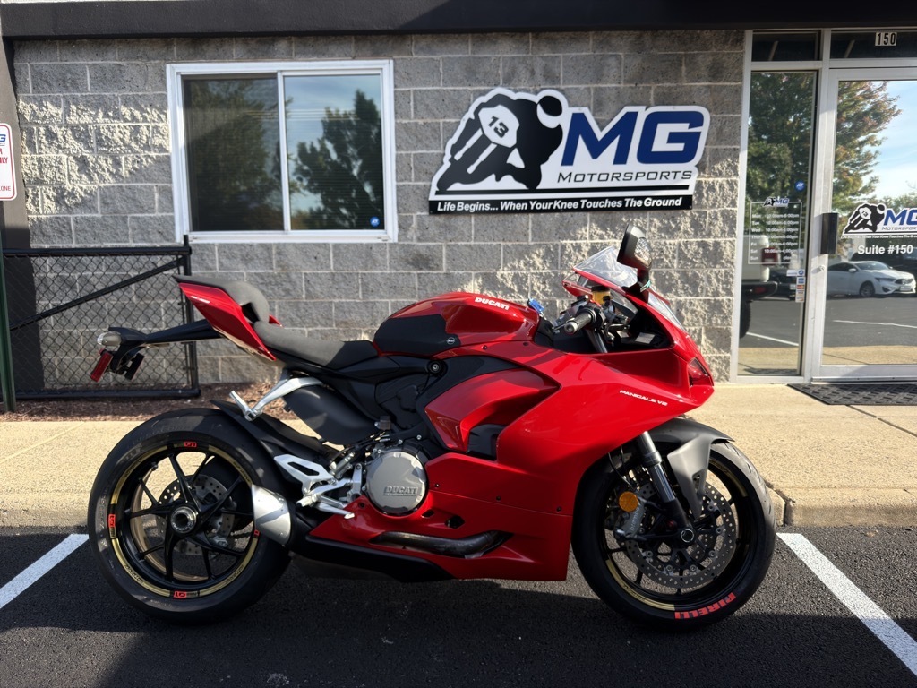 2021 Ducati PANIGALE V2 V2 in Sterling, VA