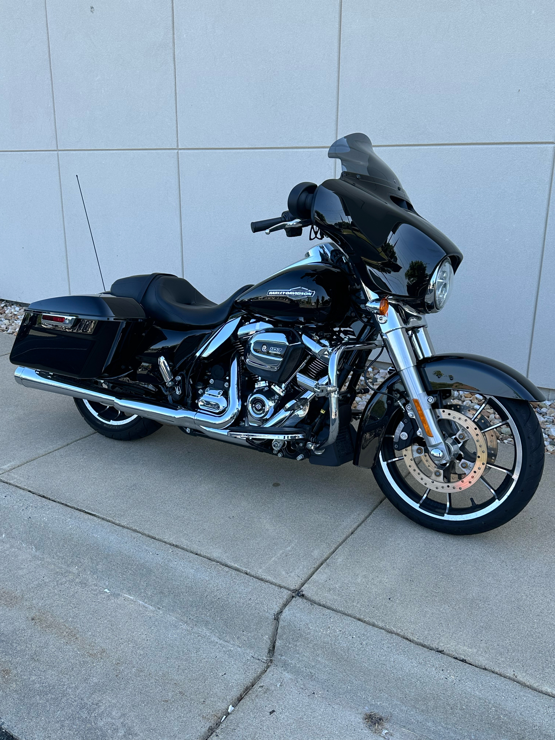 2021 Harley-Davidson Street Glide® in Dumfries, VA