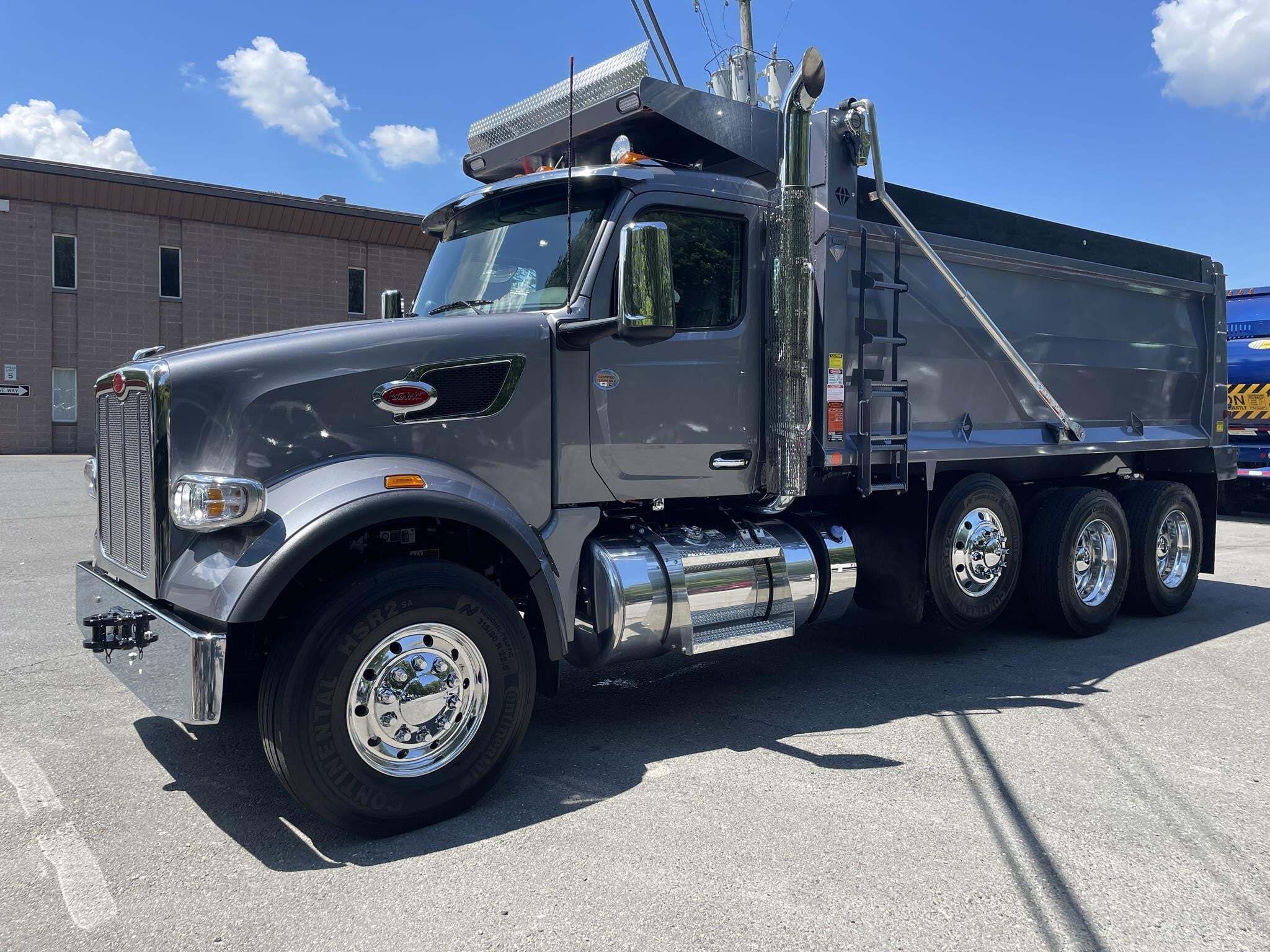 2027 PETERBILT 567 in Clarksburg, NJ