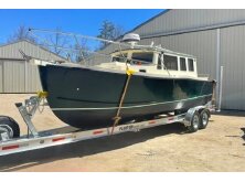 Time to Change Your Boating Style? 4 Types of Boats For Slowing Down image