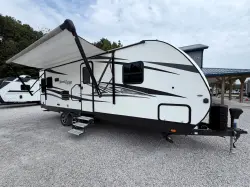 2018 Highland Ridge Mesa Ridge Lite 2410RL