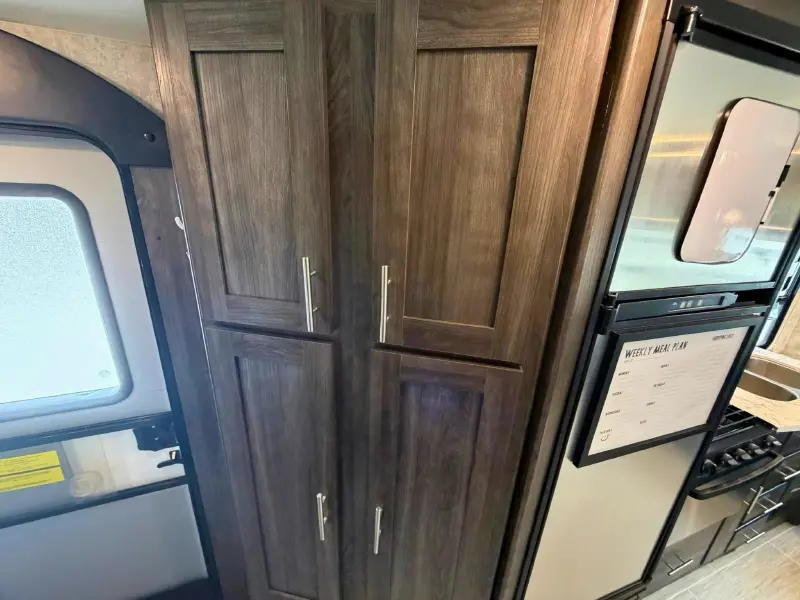2018 Highland Ridge Mesa Ridge Lite 2410RL