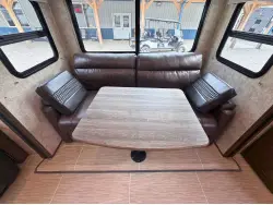 2018 Highland Ridge Mesa Ridge Lite 2410RL
