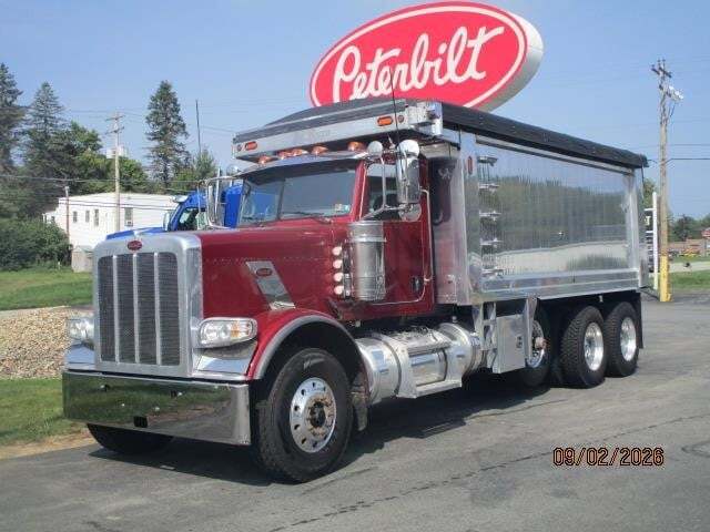 2021 PETERBILT 389 in Butler, PA