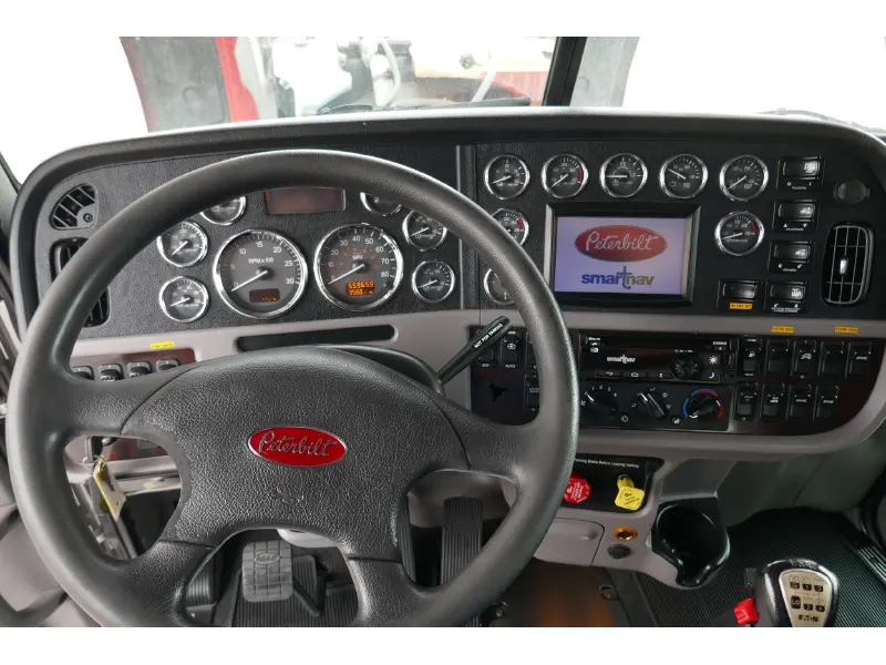2019 PETERBILT 389