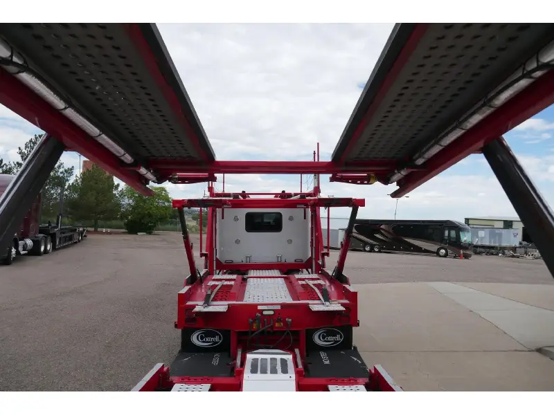 2019 PETERBILT 389