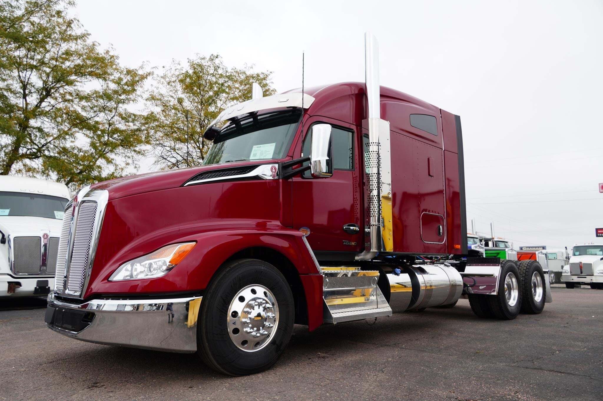 2027 KENWORTH T680 in Sioux Falls, SD