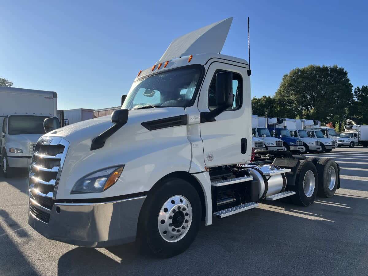 2019 FREIGHTLINER CASCADIA 126 in Laurel, MD