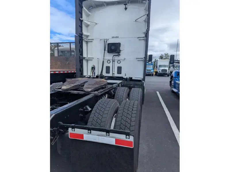2022 KENWORTH T680