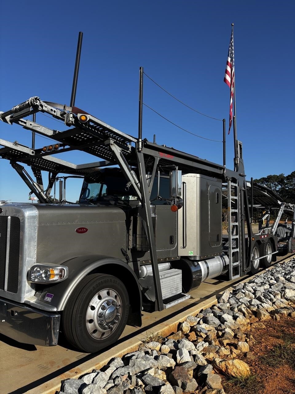 2024 PETERBILT 389 in Lincoln, AL