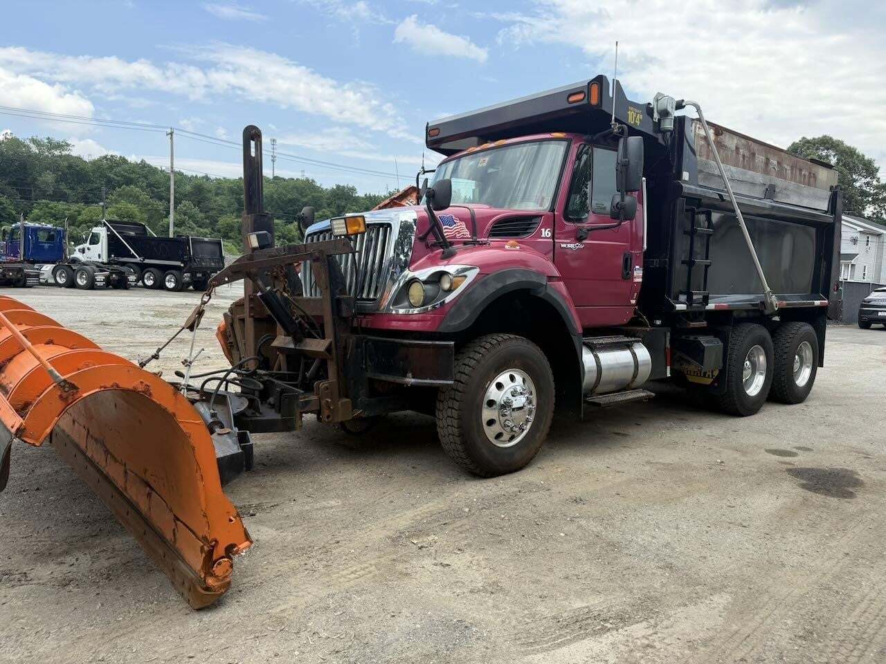 2009 INTERNATIONAL WORKSTAR 7600 in Chicopee, MA