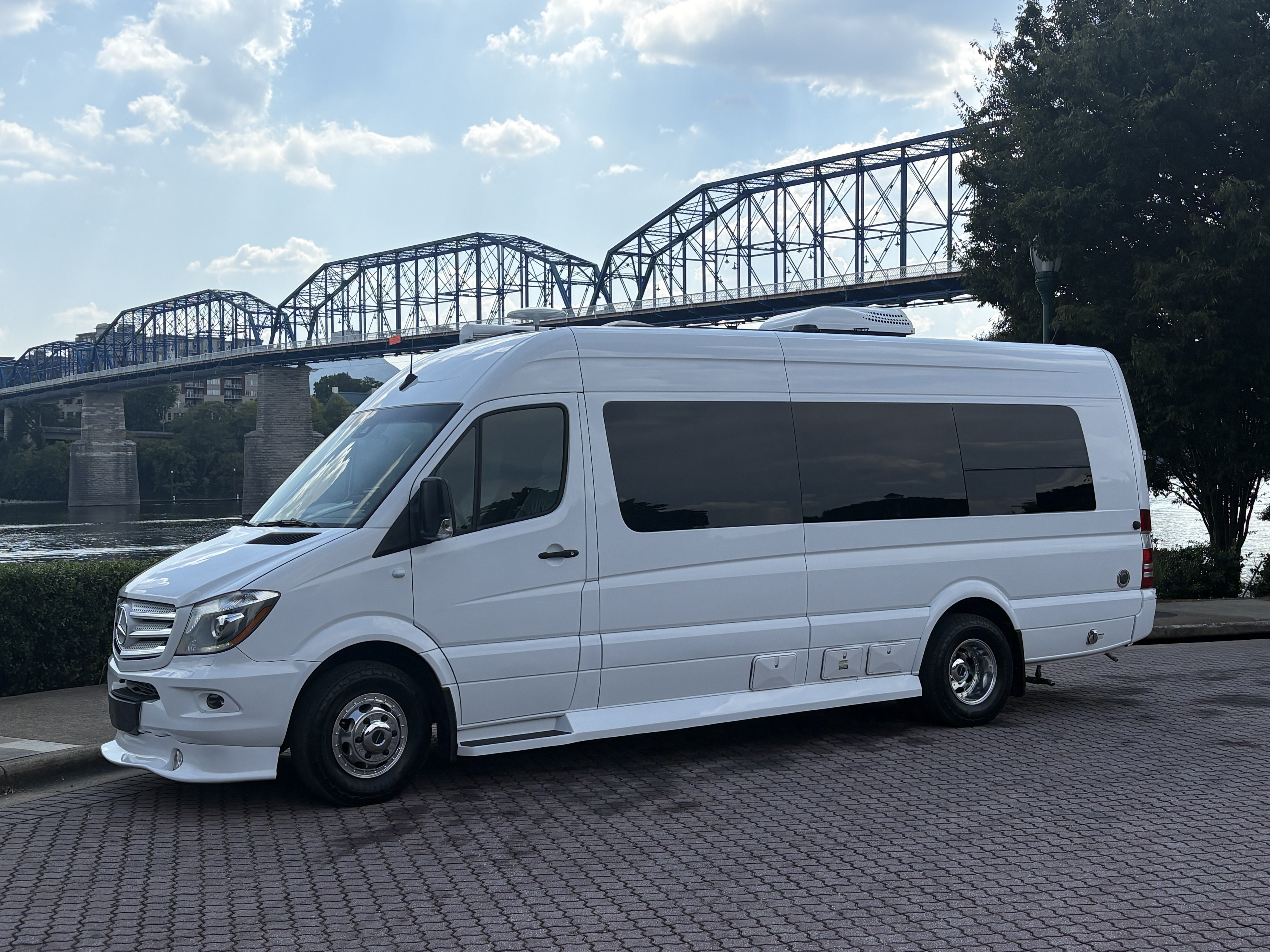 2019 Midwest Automotive Designs WEEKENDER MD4 RV