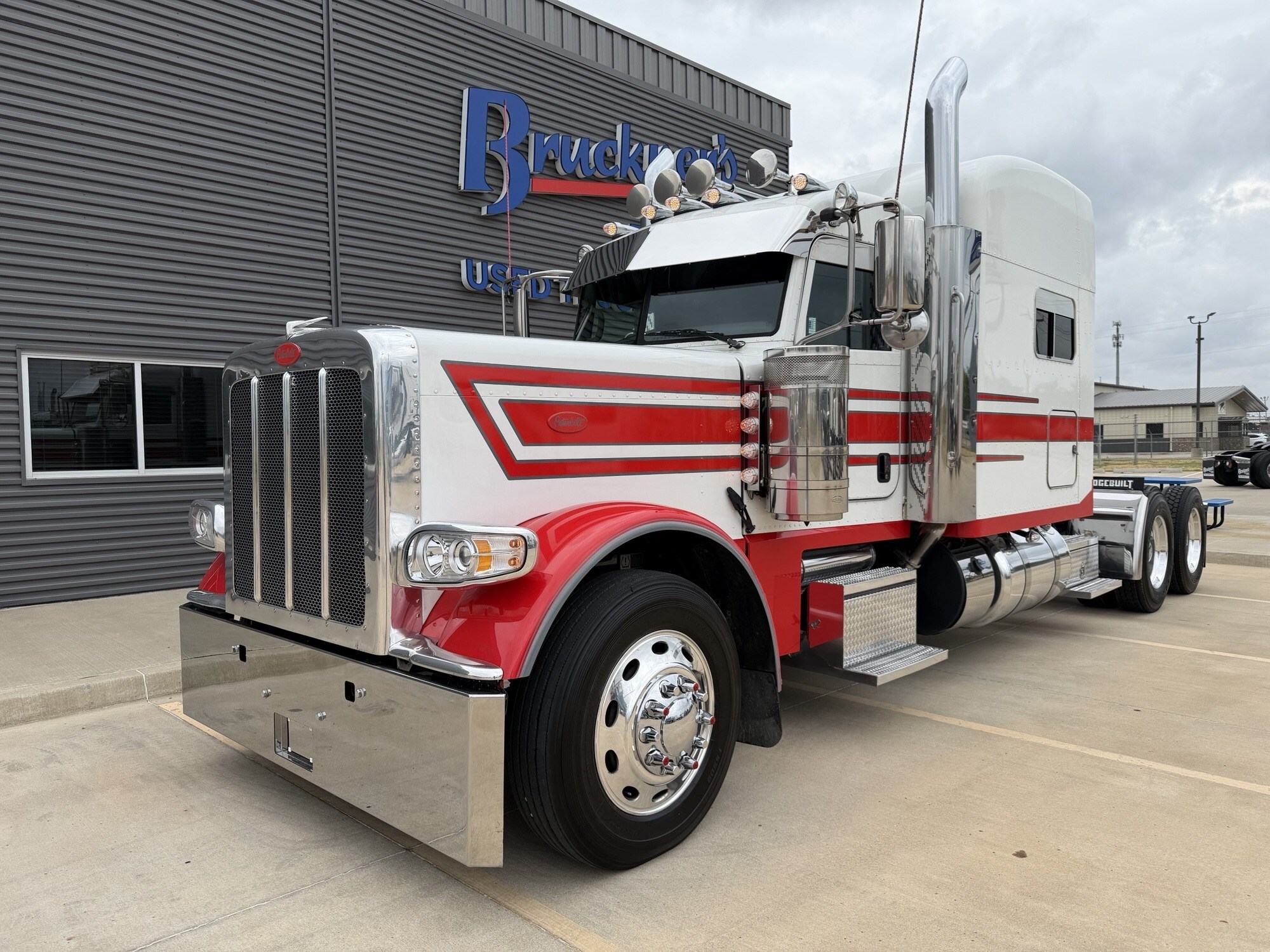2021 PETERBILT 389 in Oklahoma City, OK