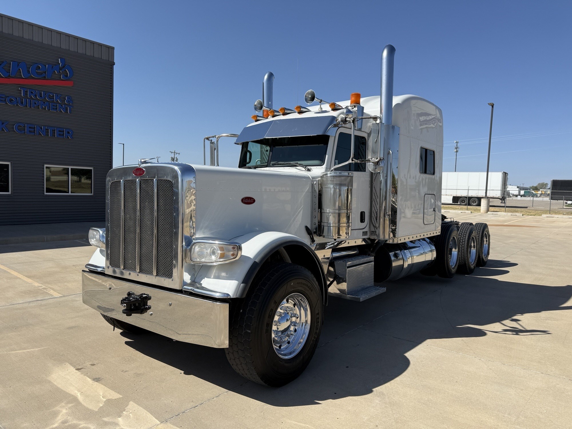 2021 PETERBILT 389 in Oklahoma City, OK