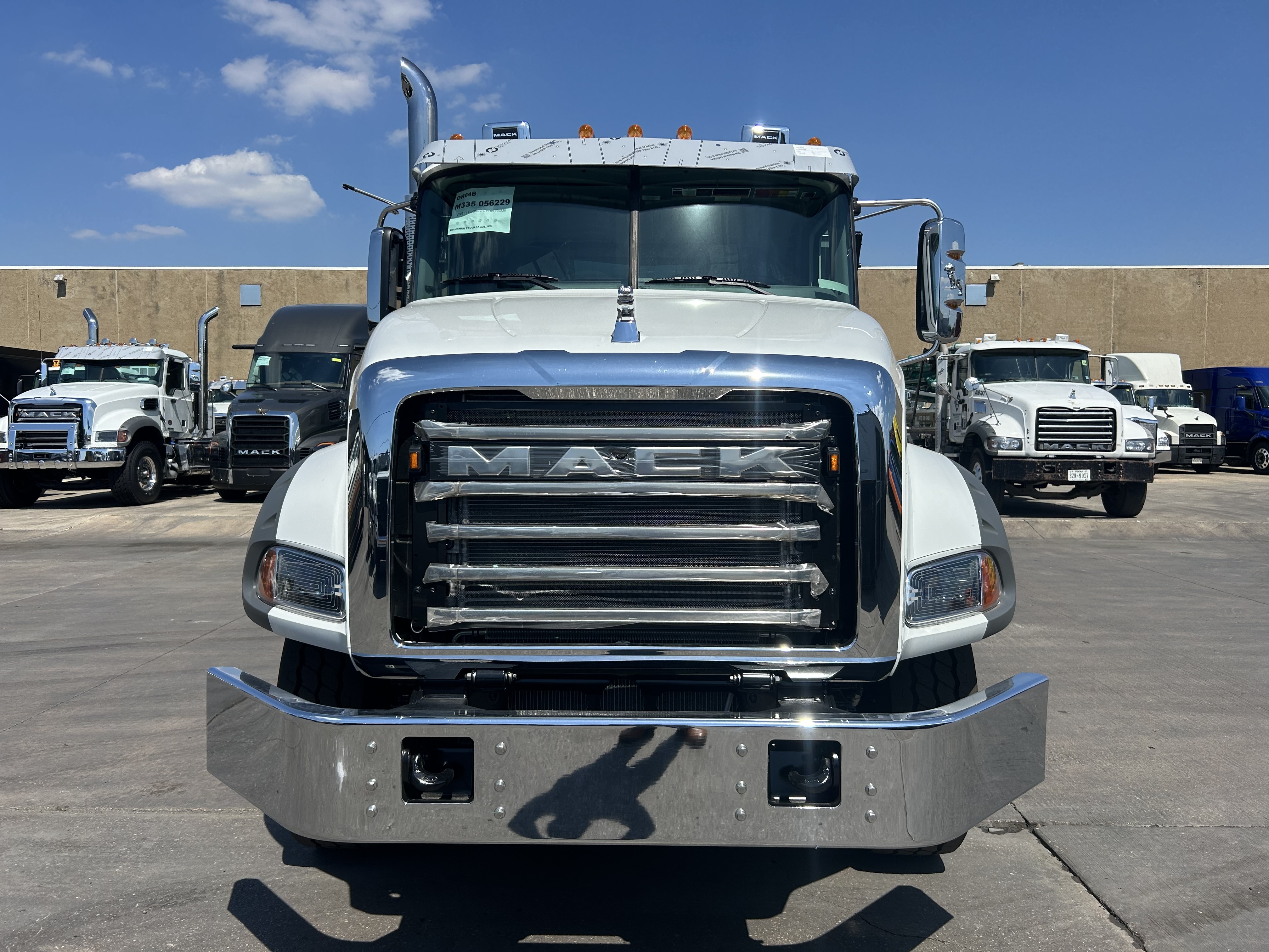2026 MACK GR64B in Dallas (irving) Tx - 110