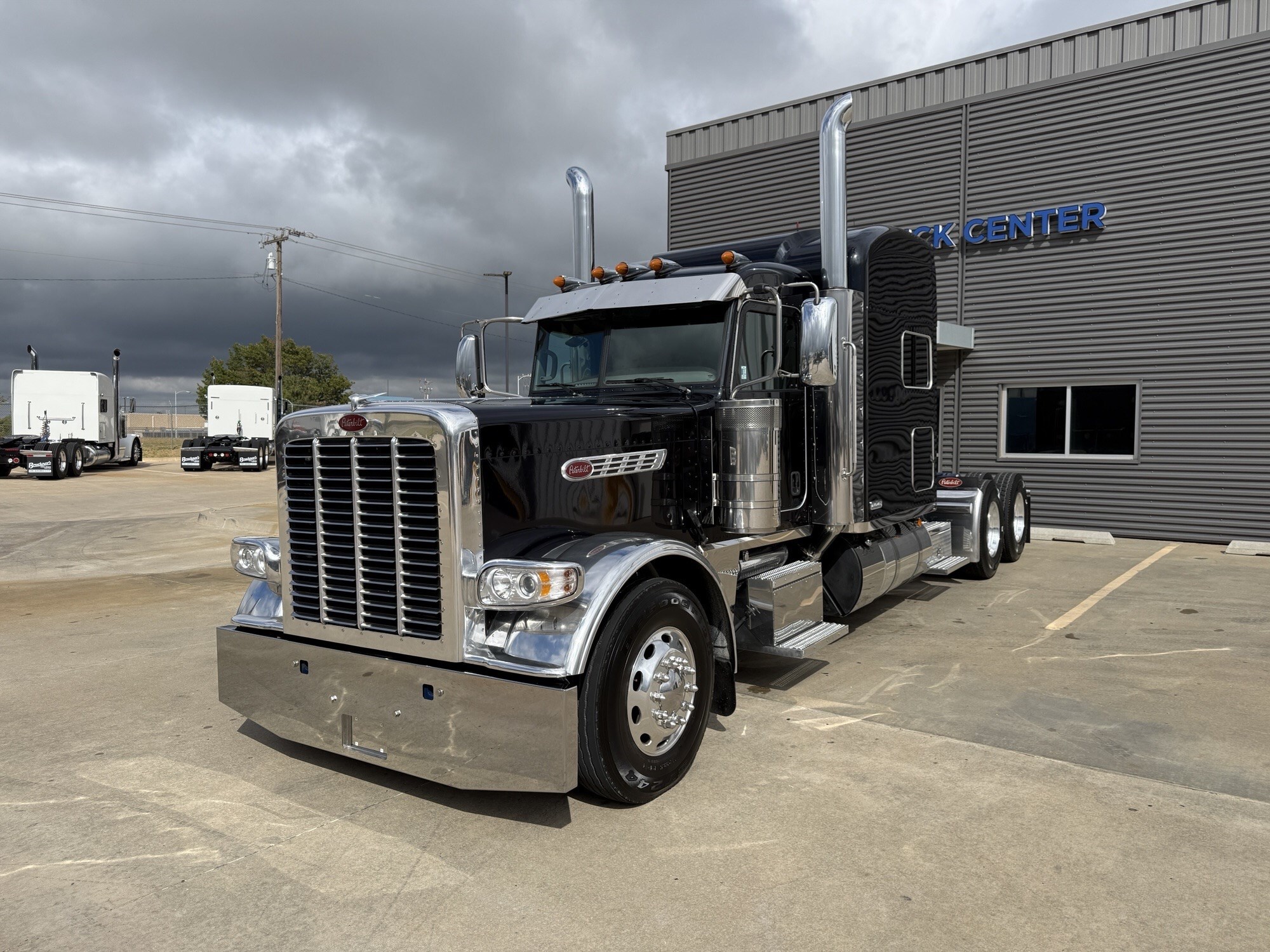 2023 PETERBILT 389 in Oklahoma City, OK