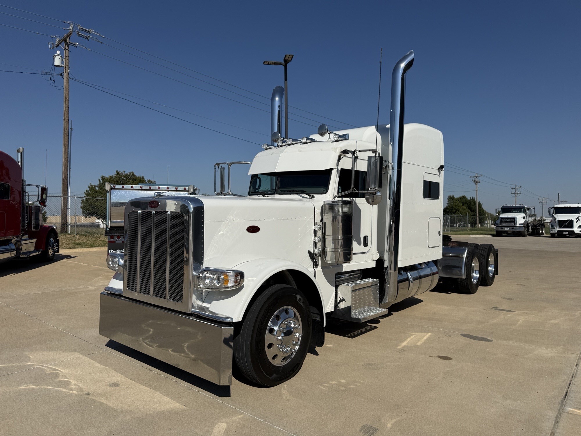 2022 PETERBILT 389 in Oklahoma City, OK