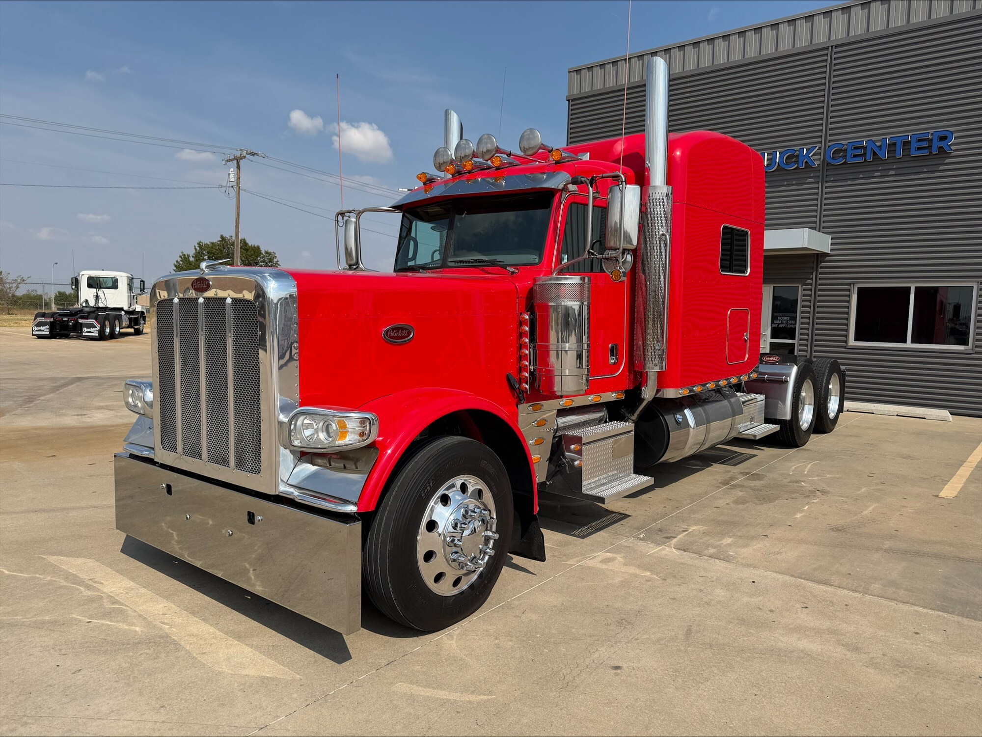 2021 PETERBILT 389 in Oklahoma City, OK