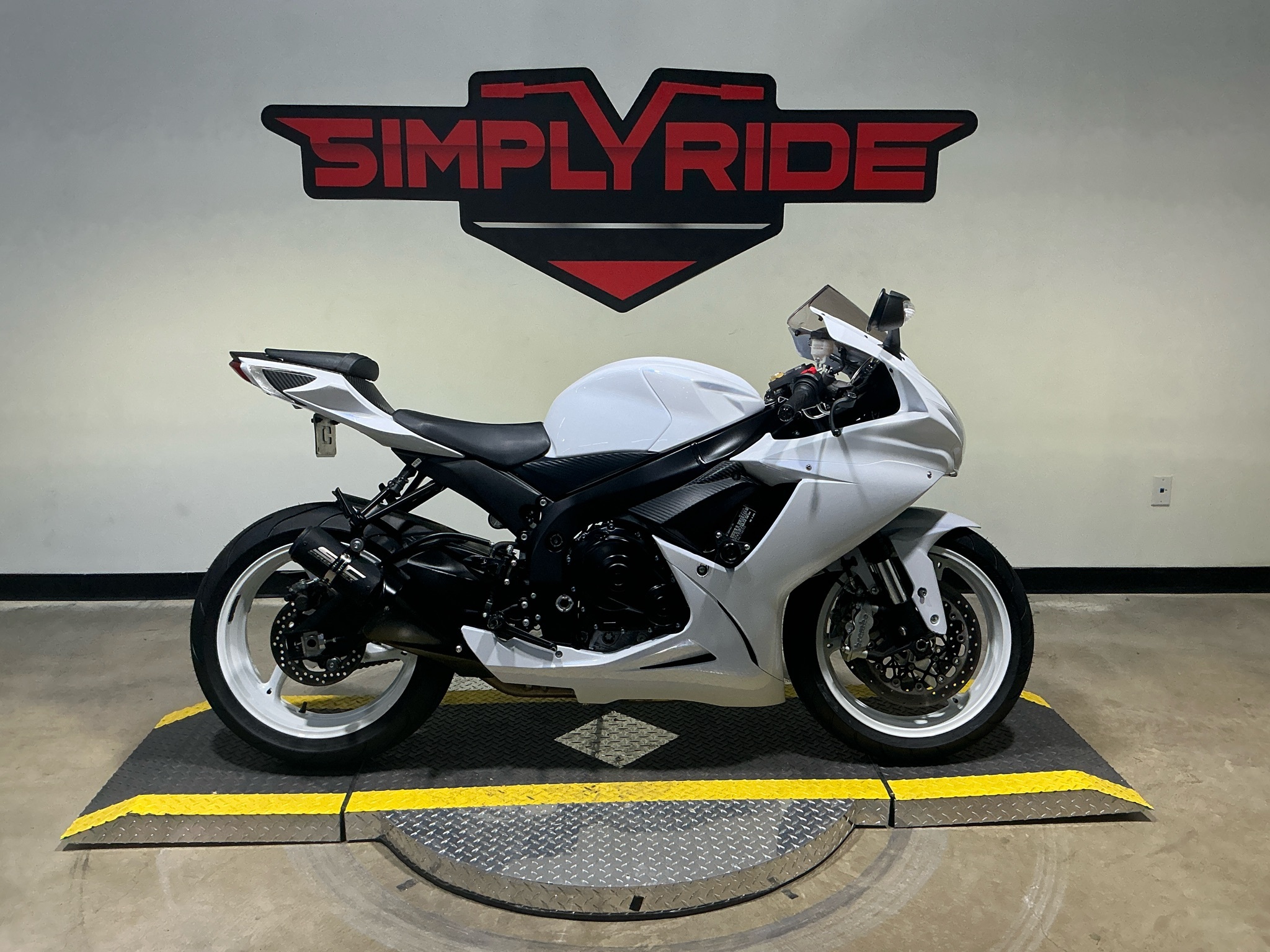 2020 Suzuki GSX-R600 600 in Eden Prairie, MN