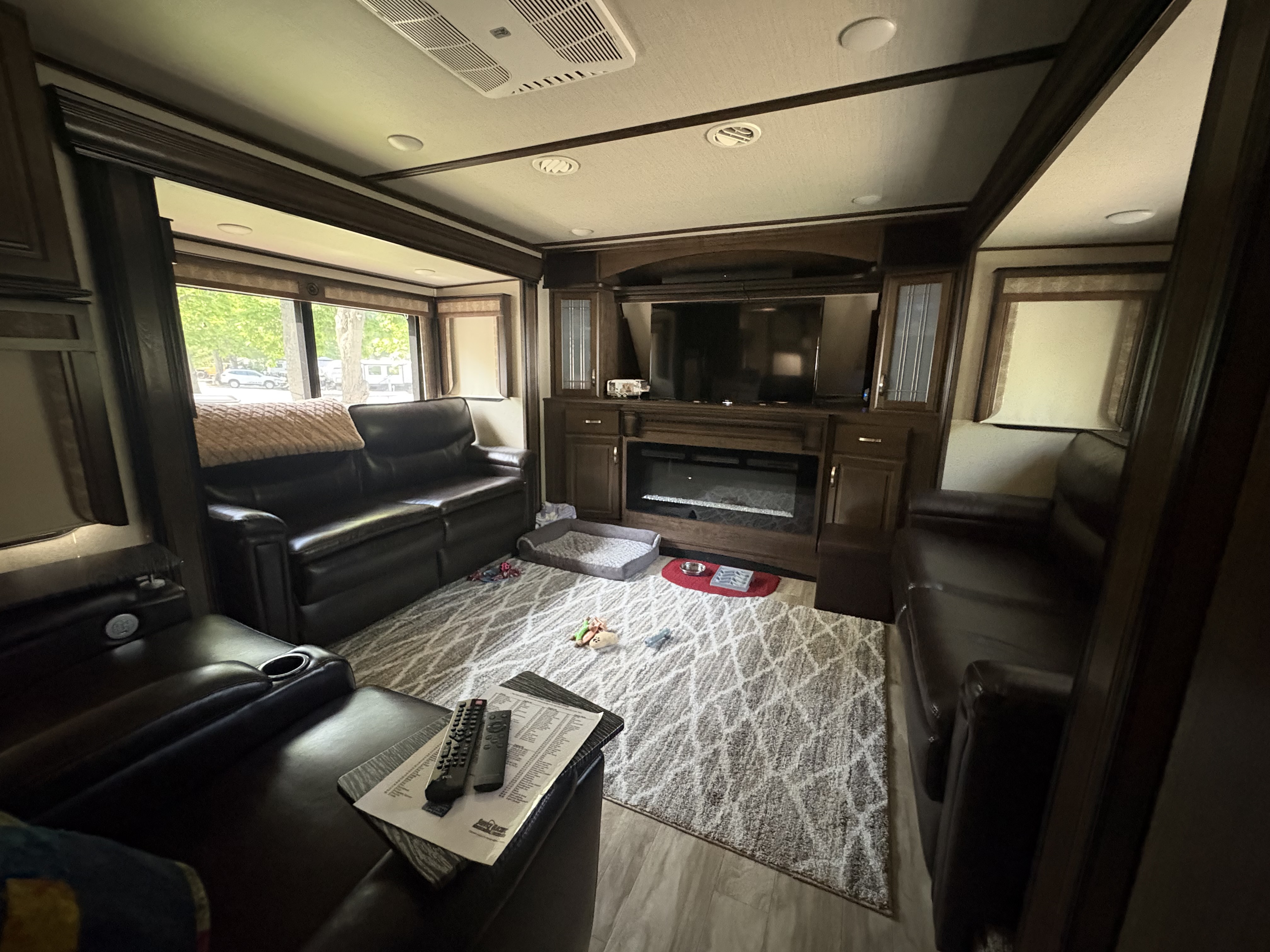 2019 Grand Design SOLITUDE 380FL RV