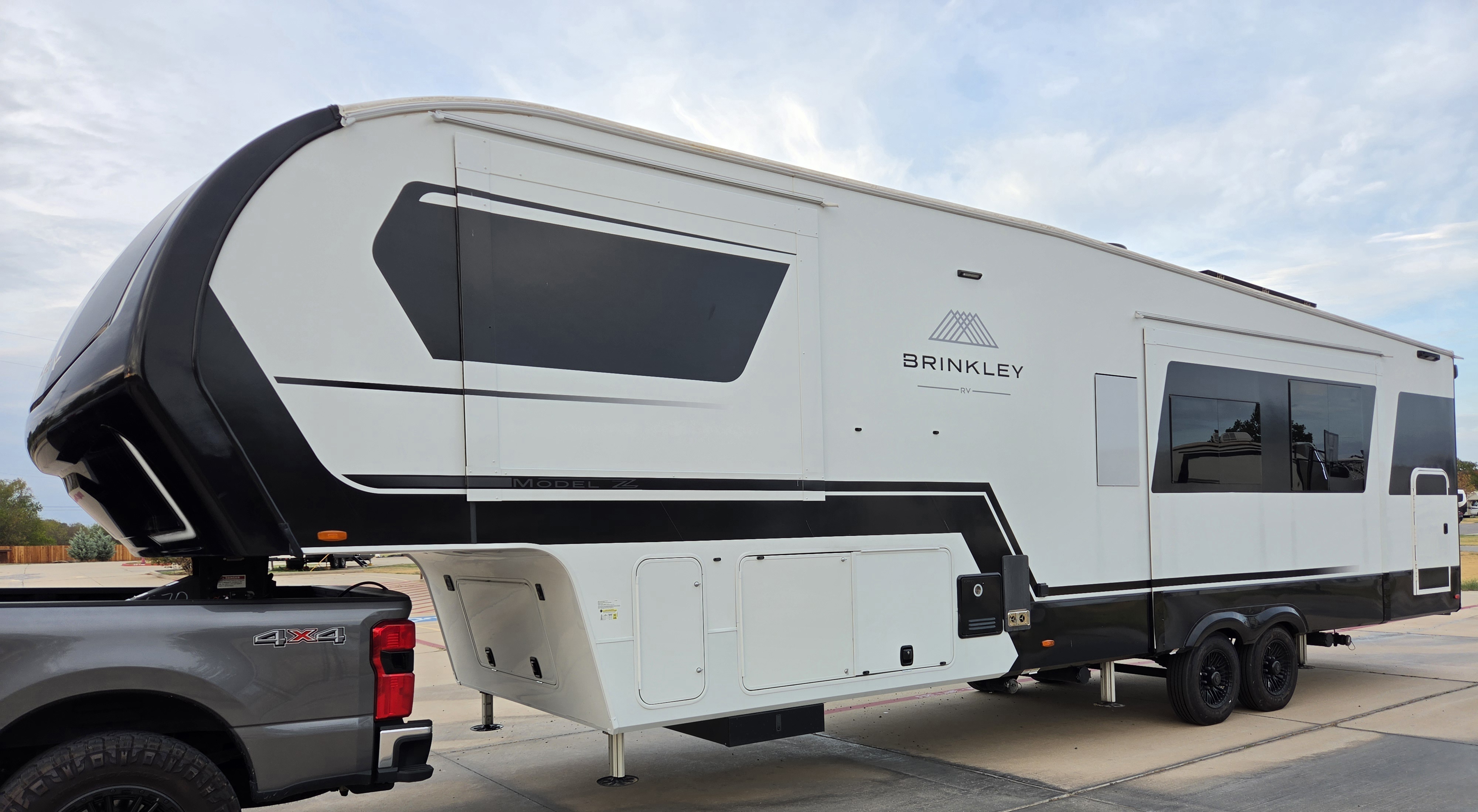 2025 Brinkley MODEL Z 3400 RV