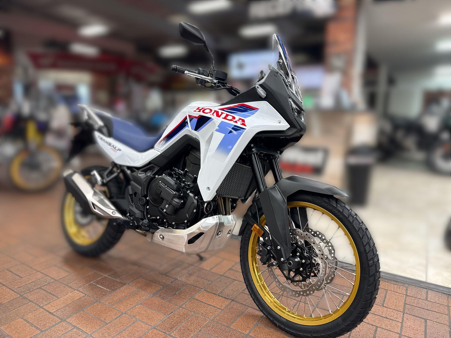 2026 Honda TRANSALP E-CLUTCH E-CLUTCH in Katy, TX