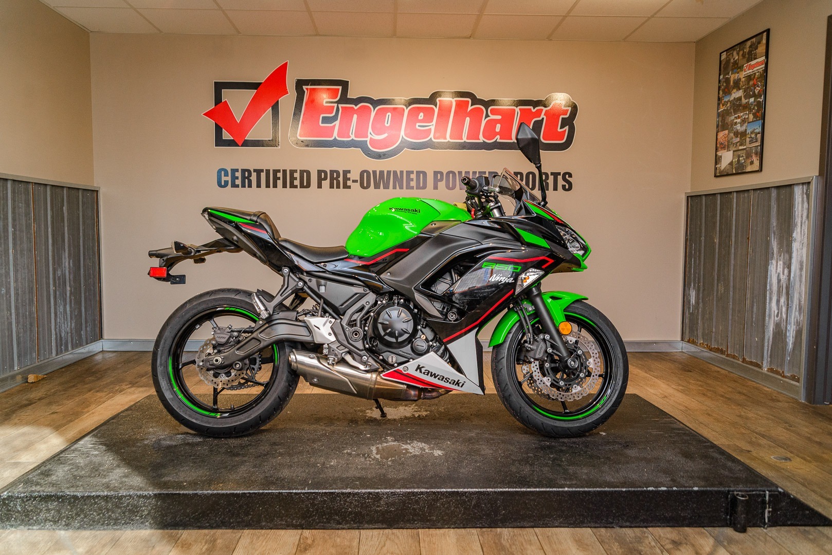 2022 Kawasaki Ninja 650 KRT Edition 650 KRT in Madison, WI
