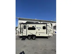 2018 FOREST RIVER FLAGSTAFF MICRO LITE 21FBRS