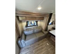 2018 FOREST RIVER FLAGSTAFF MICRO LITE 21FBRS