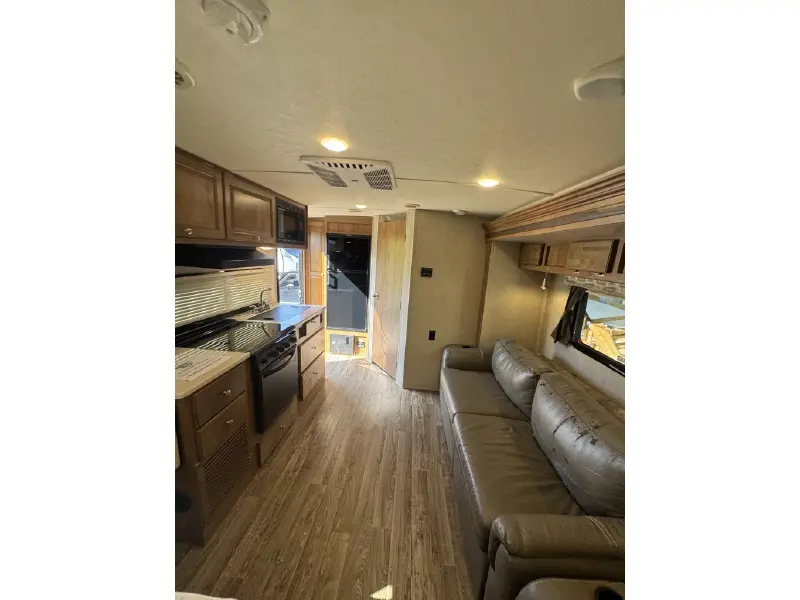 2018 FOREST RIVER FLAGSTAFF MICRO LITE 21FBRS