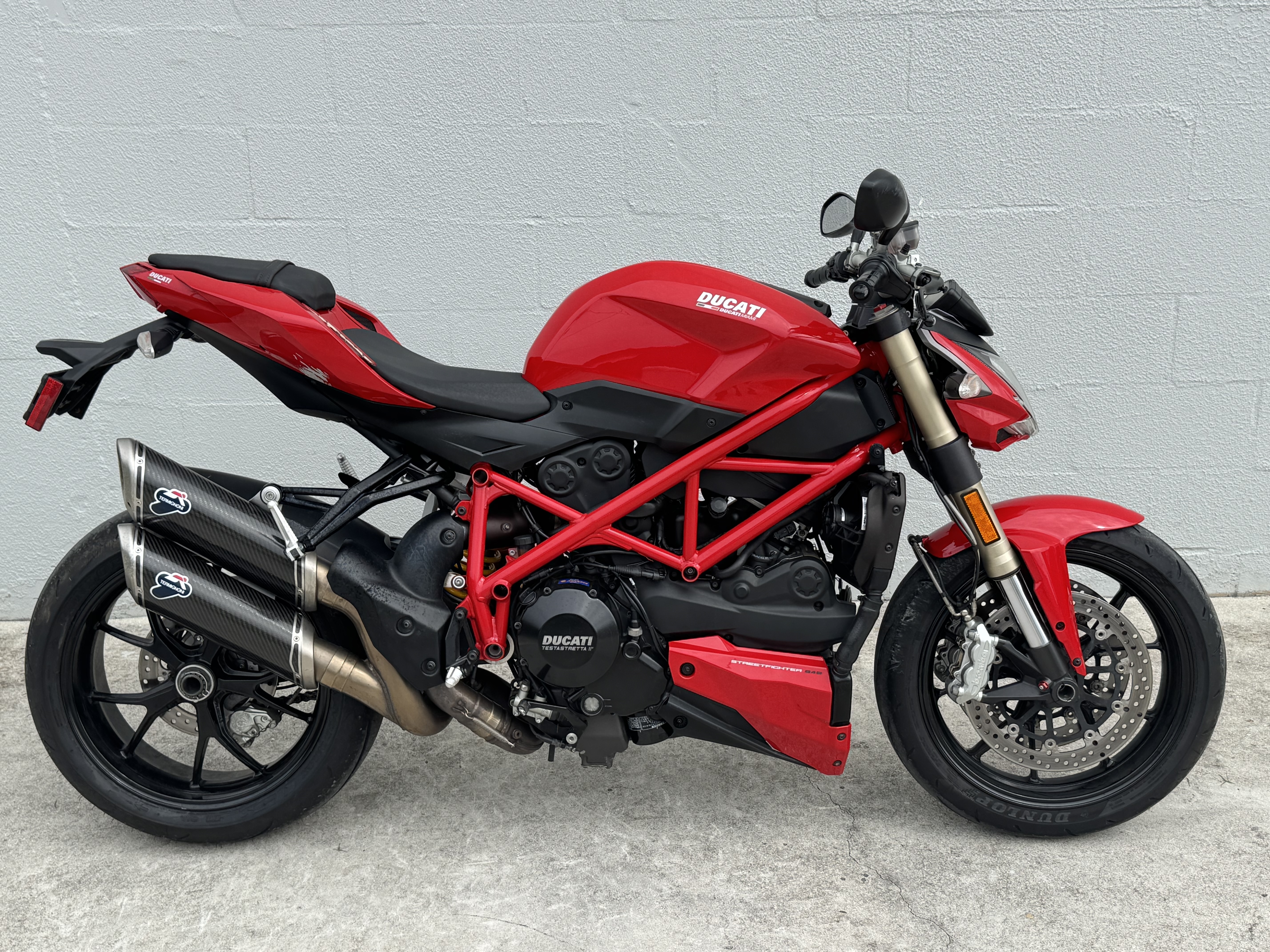 2014 Ducati STREETFIGHTER 848 848 in Sarasota, FL