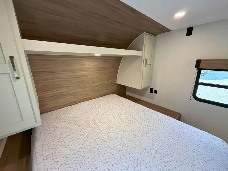 2027 KZ RV Sportsmen 332BHK