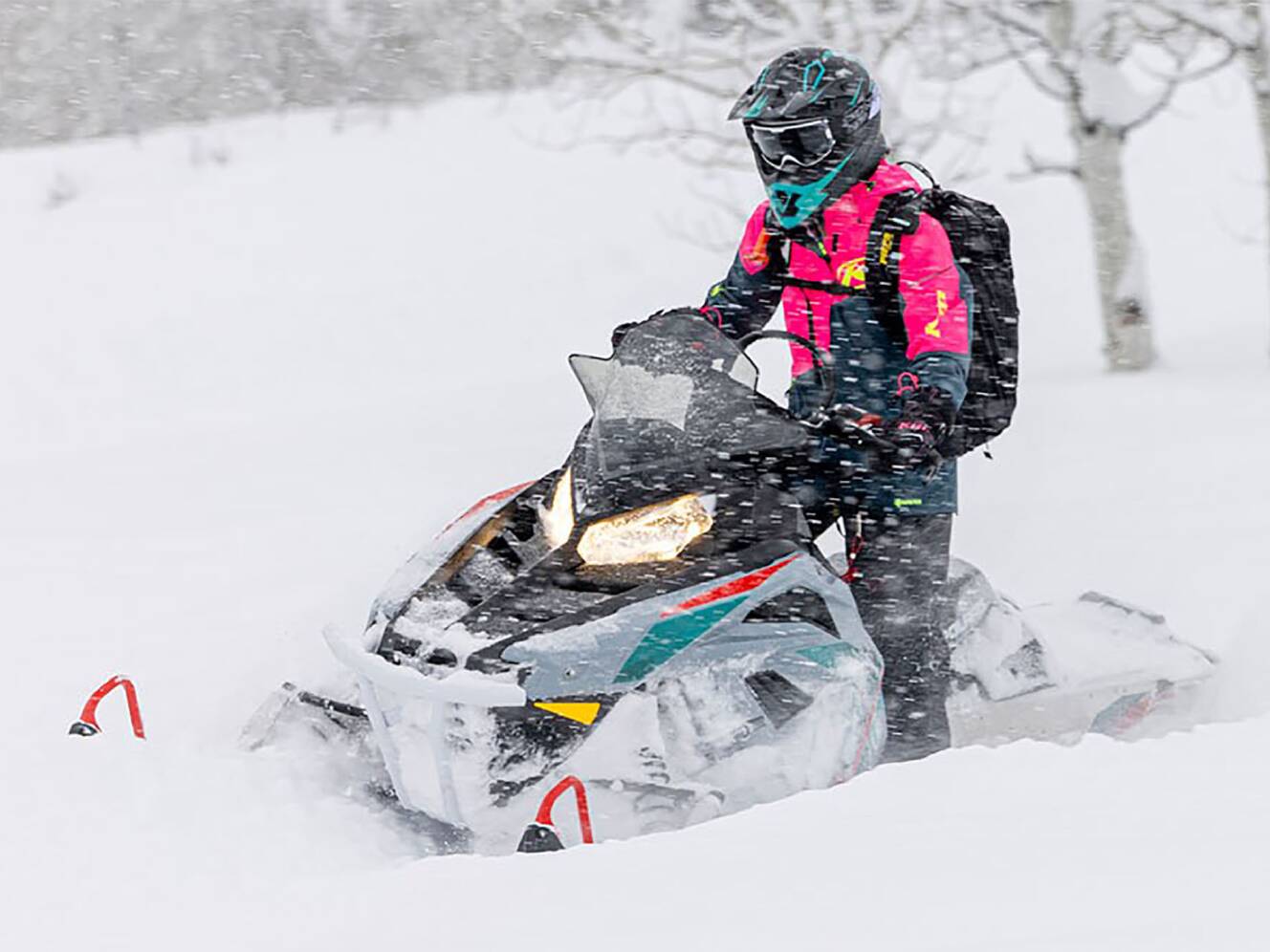 A photo of this 2026 Polaris 550 RMK EVO 144 ES