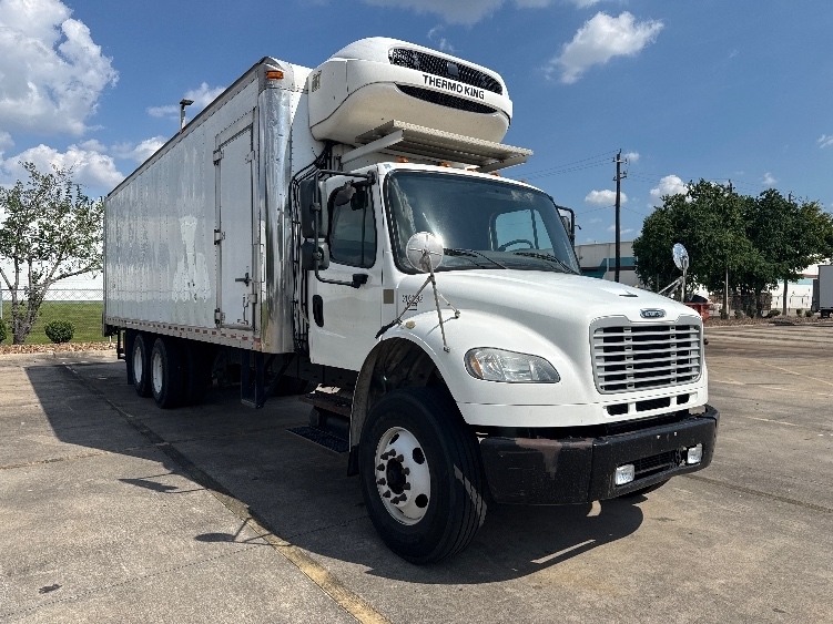 2019 FREIGHTLINER BUSINESS CLASS M2 106 in Houston, TX