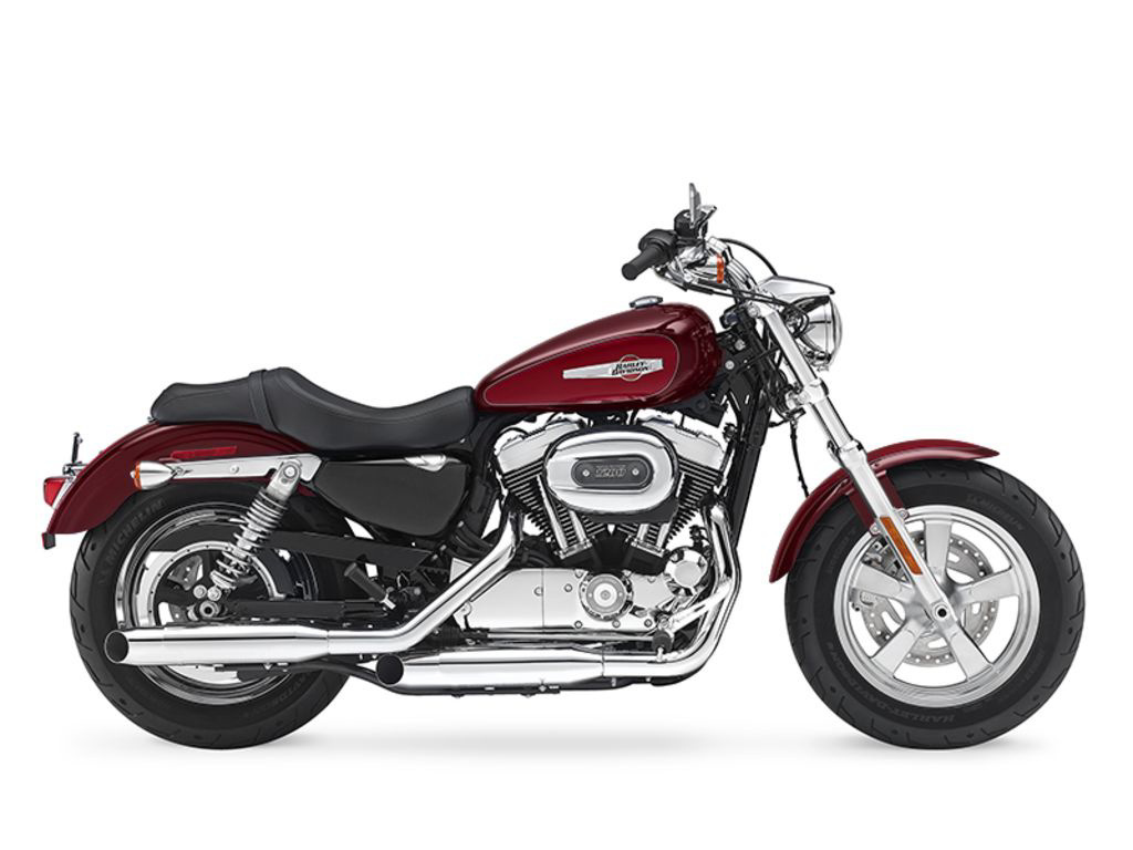 2016 Harley-Davidson Sportster XL1200C - 1200 Custom XL1200C in Frederick, CO