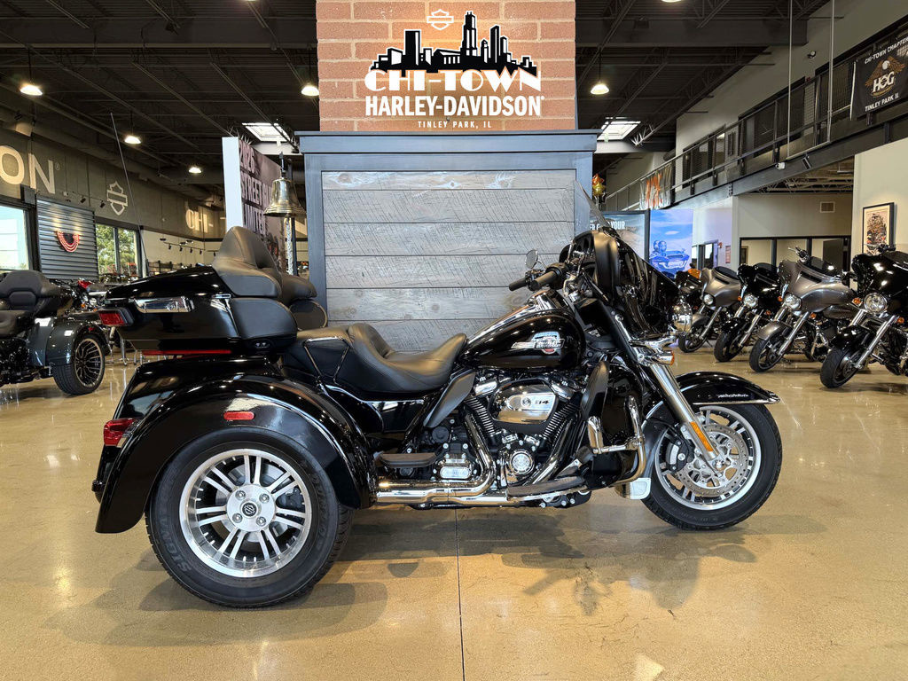 2023 Harley-Davidson FLHTCUTG - Tri Glide Ultra ULTRA CLASSIC in Tinley Parl, IL