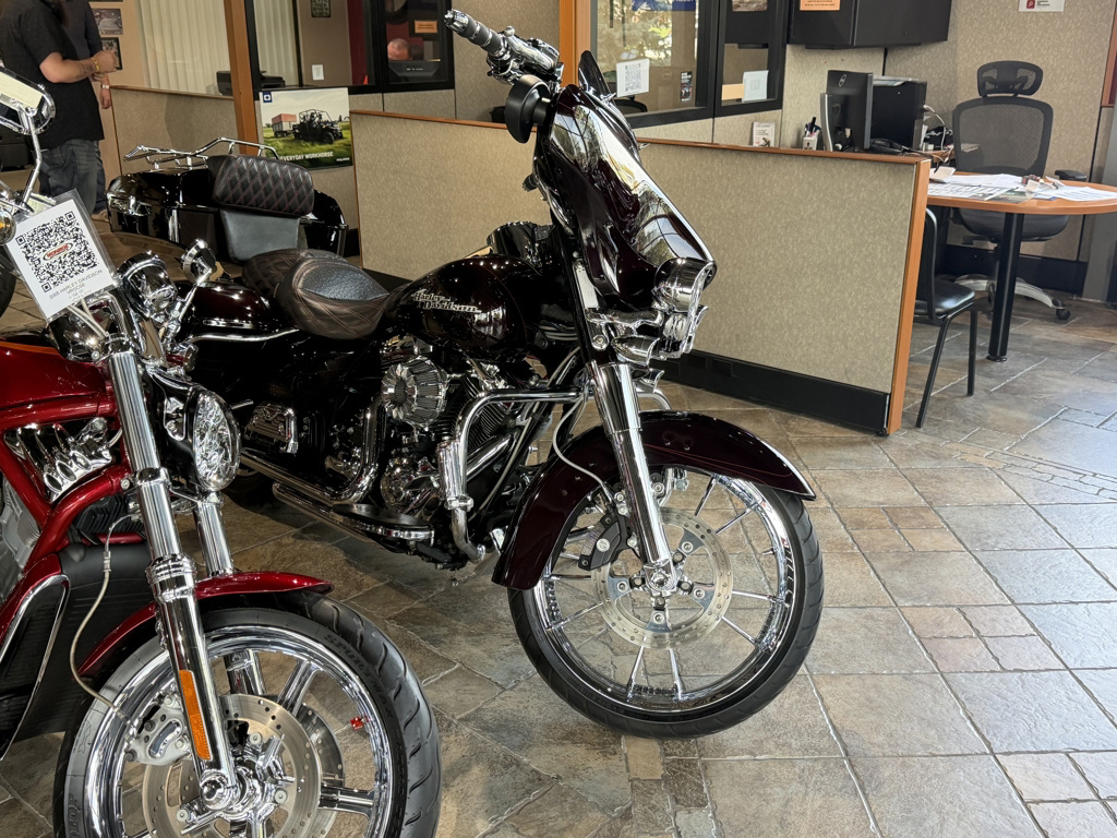 2014 Harley-Davidson FLHXS SPECIAL in Monroe, MI
