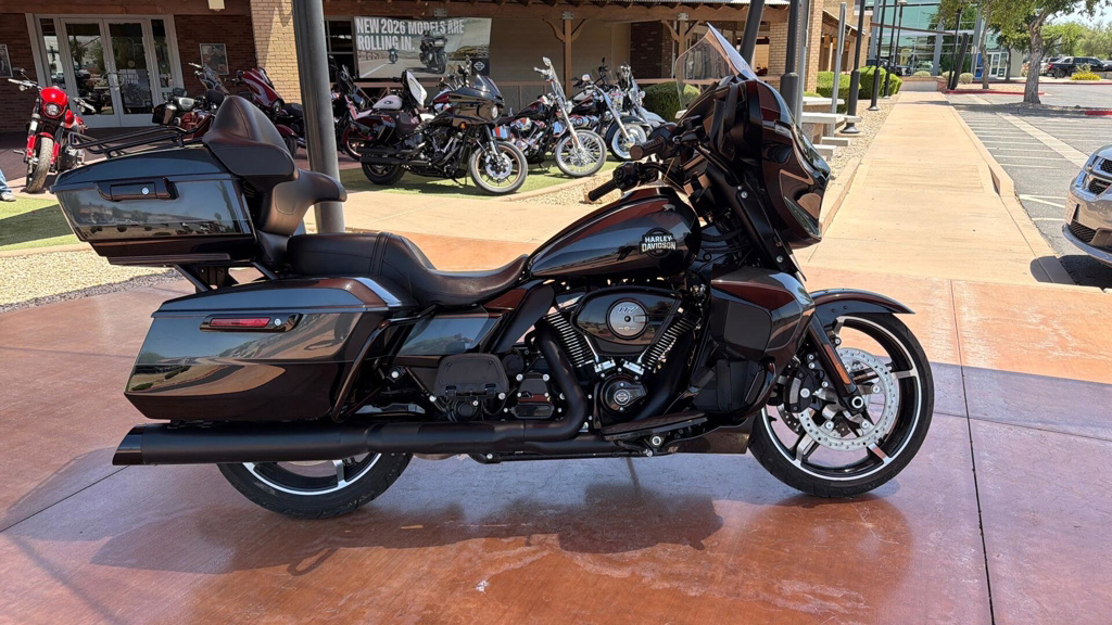 2025 Harley-Davidson Street Glide Ultra BASE in Chandler, AZ