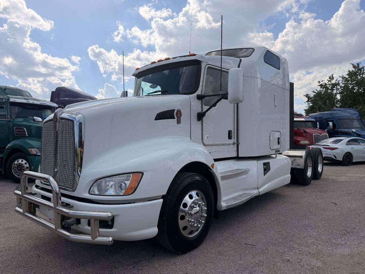 2016 KENWORTH T660 in Houston, TX