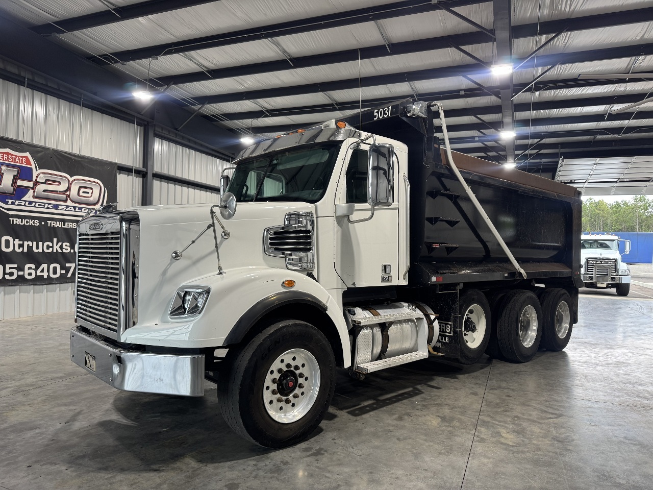 2018 FREIGHTLINER 122 SD in Pell City, AL